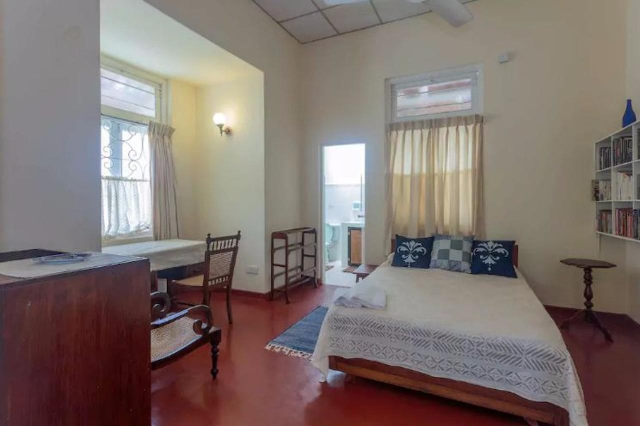 Charming Homestay By The Beach Dehiwala-Mount Lavinia Exterior foto