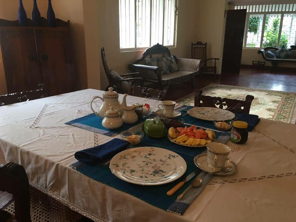 Charming Homestay By The Beach Dehiwala-Mount Lavinia Exterior foto